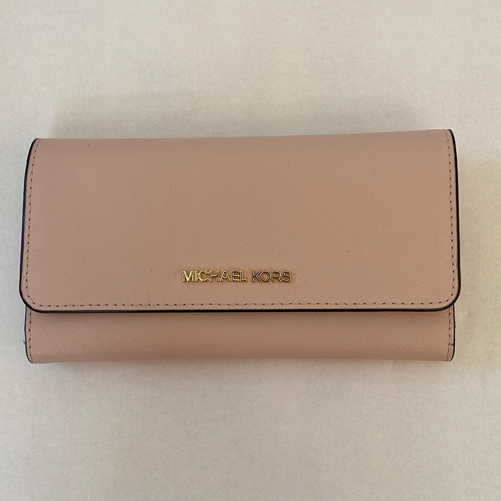 Michael Kors Jet Set Travel Wallet Powder Blush NWT